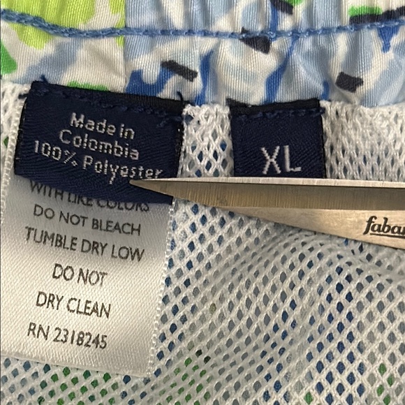 Vineyard Vines Men's Lime Print Swim Shorts‎ - Picture 4 of 6